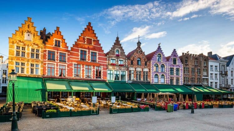 maisons flemish colorées bruges grand place