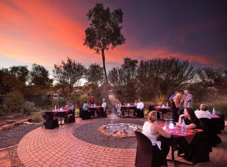 Restaurant du Discovery Resorts Kings Canyon avec ambiance détendue