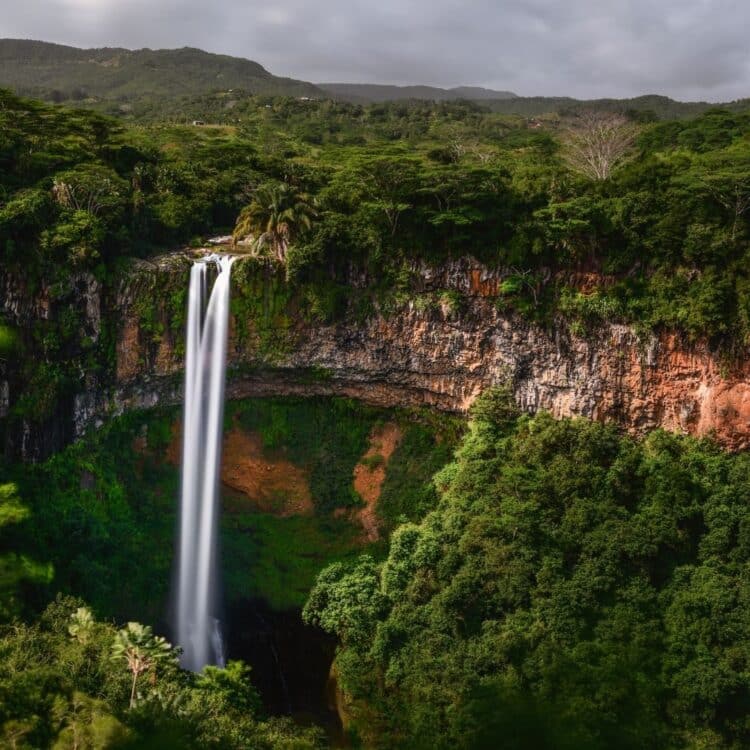 cascade tropicale en Afrique paysage naturel