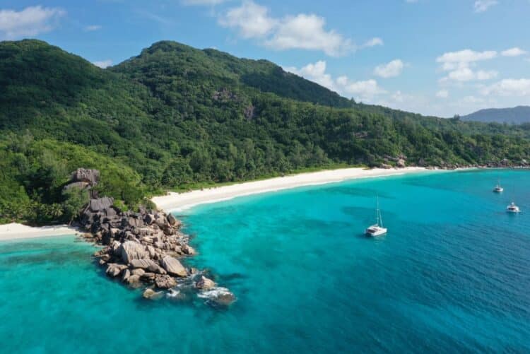 seychelles plage paradisiaque