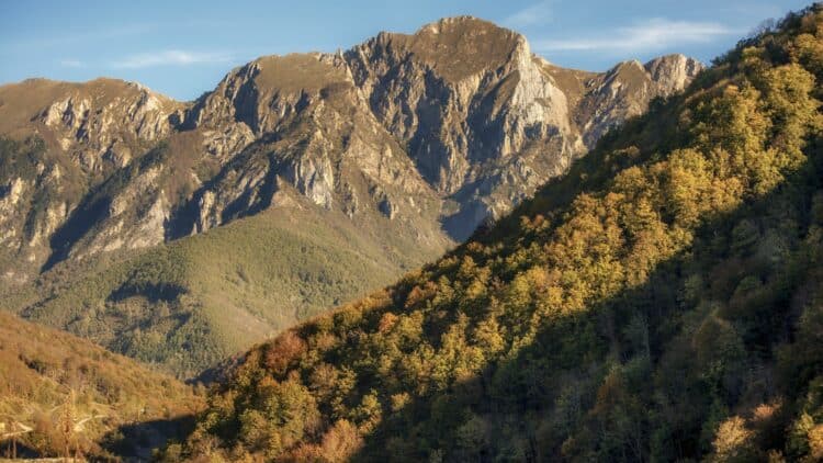 Massif montagneux du parc national de Sutjeska en Bosnie-Herzégovine.