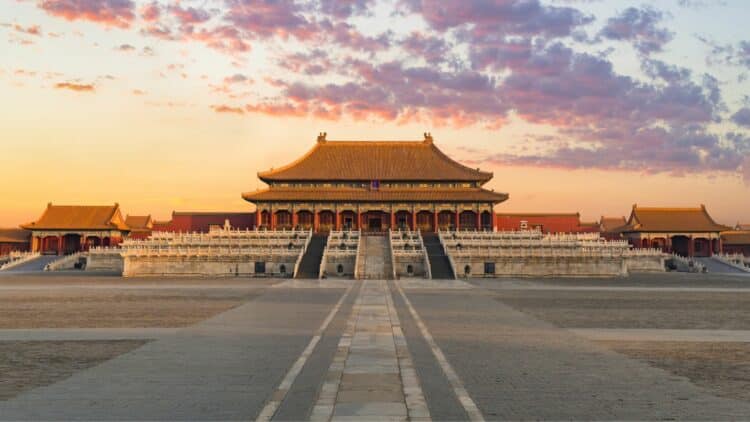 Palais de la Cité interdite à Pékin au coucher du soleil.