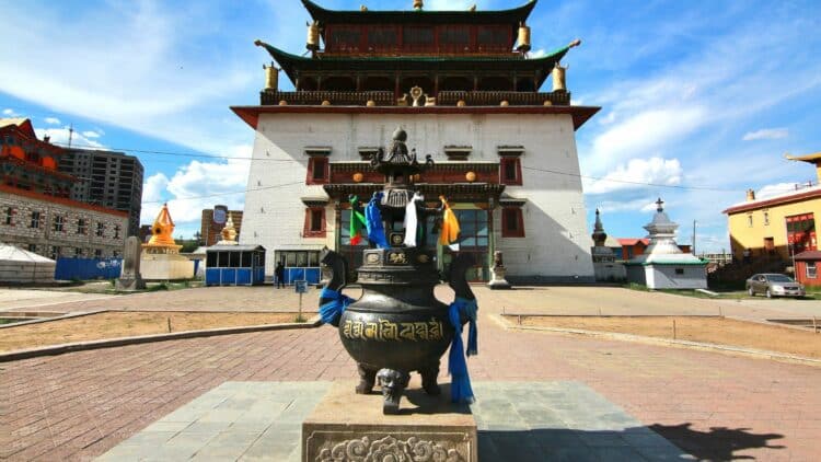 Monastère bouddhiste Gandan à Oulan-Bator en Mongolie.